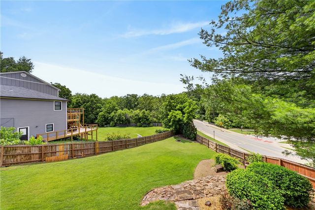 222 El Contento Drive, Bentonville, AR 72712