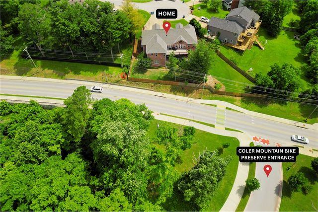 222 El Contento Drive, Bentonville, AR 72712
