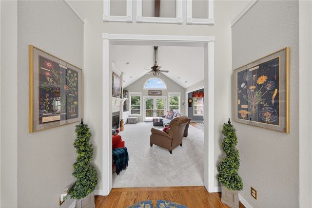 222 El Contento Drive, Bentonville, AR 72712