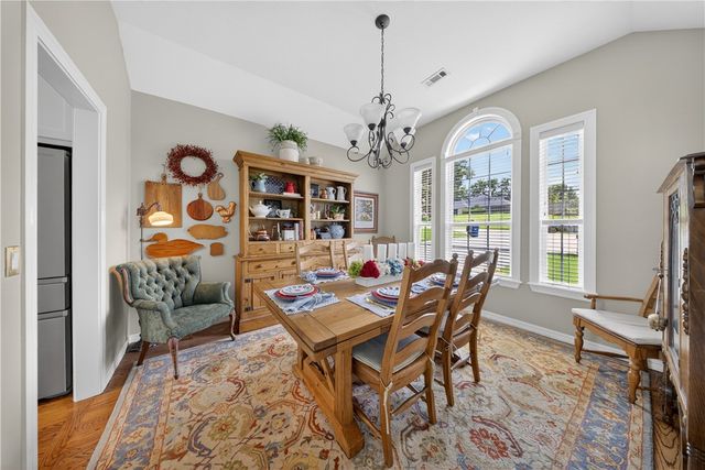 222 El Contento Drive, Bentonville, AR 72712