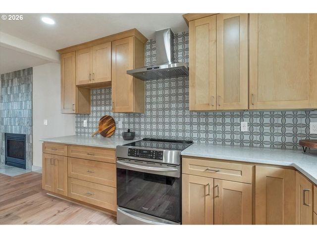 2770 FOXHAVEN Dr Se, Salem, OR 97306