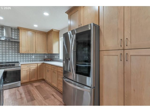 2770 FOXHAVEN Dr Se, Salem, OR 97306