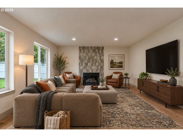 2770 FOXHAVEN Dr Se, Salem, OR 97306