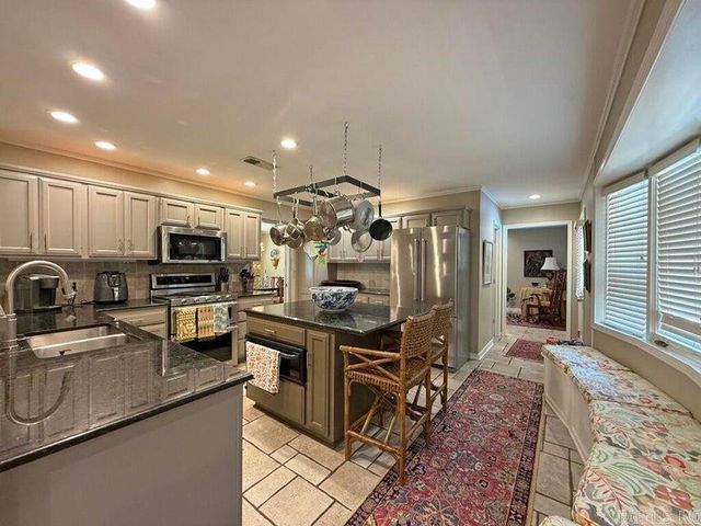 500 College Heights Drive, Batesville, AR 72501