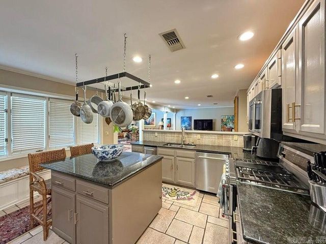 500 College Heights Drive, Batesville, AR 72501