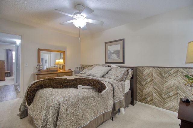 2436 RHODESIAN DRIVE 32, Clearwater, FL 33763