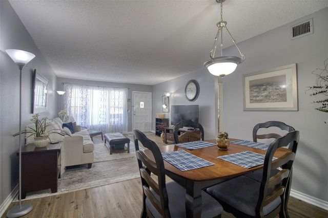 2436 RHODESIAN DRIVE 32, Clearwater, FL 33763