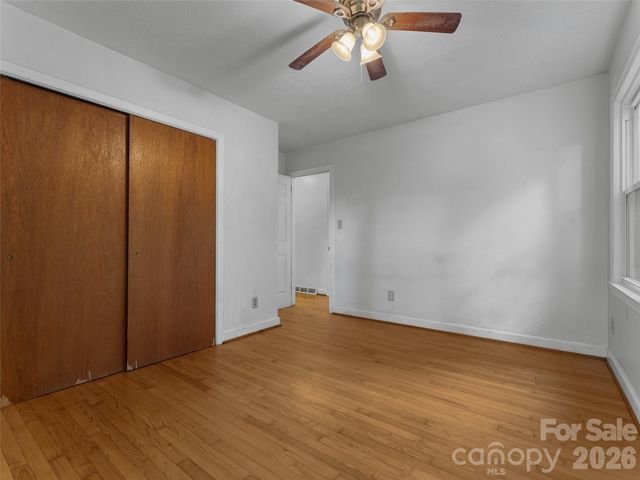116 Candler School Road, Candler, NC 28715