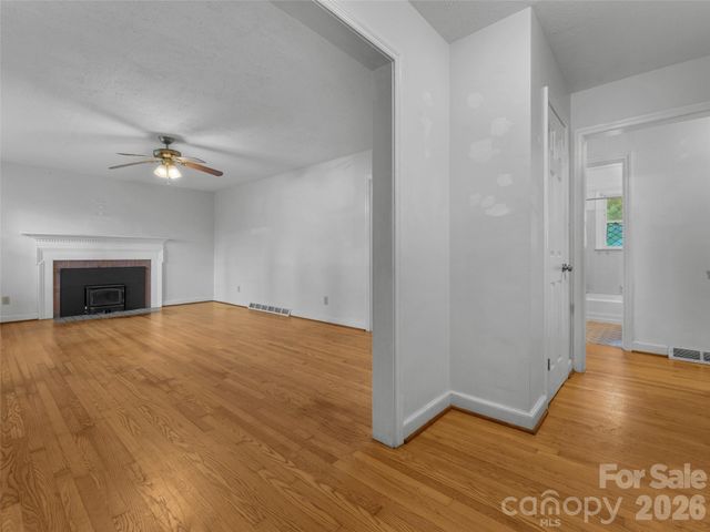 116 Candler School Road, Candler, NC 28715