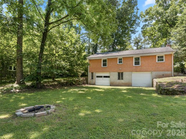 116 Candler School Road, Candler, NC 28715