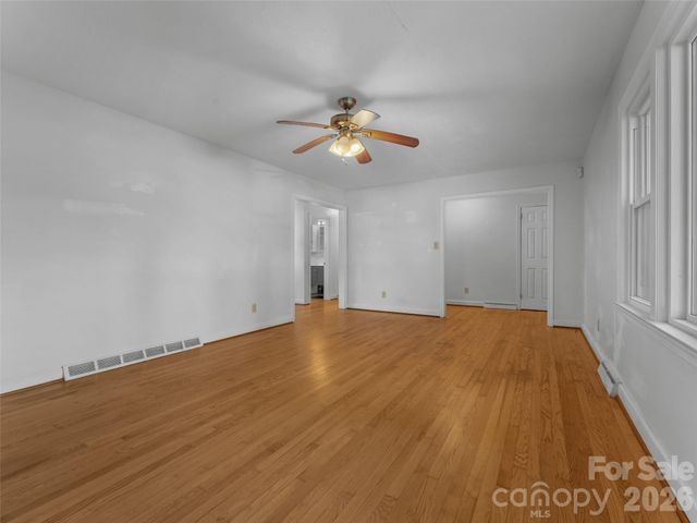 116 Candler School Road, Candler, NC 28715