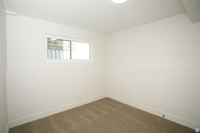 5956 W JARGON CIR, Kearns, UT 84118