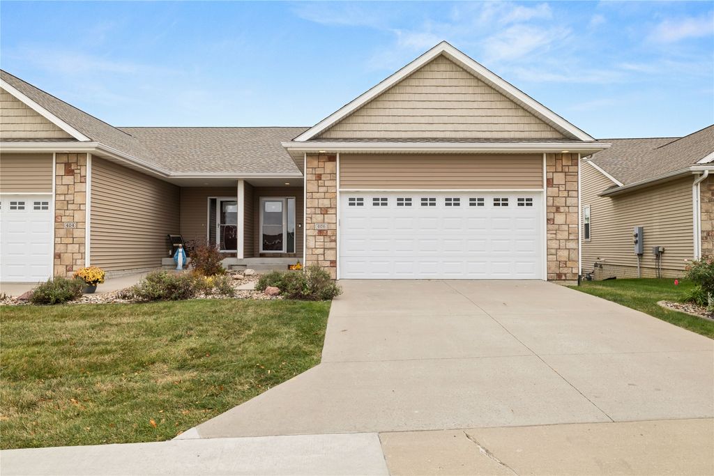 406 NW Beaverbrooke Boulevard, Grimes, IA 50111