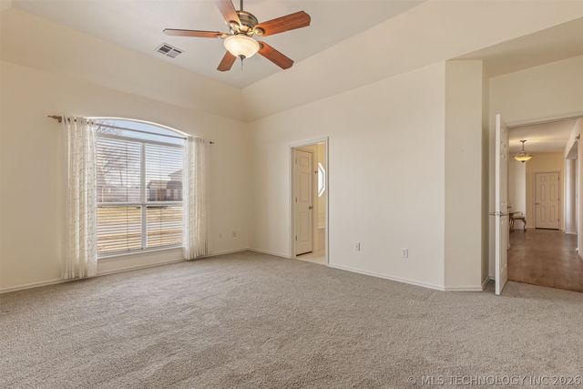 7916 N 125th East Avenue, Owasso, OK 74055