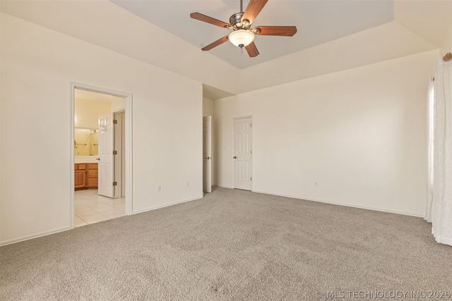 7916 N 125th East Avenue, Owasso, OK 74055