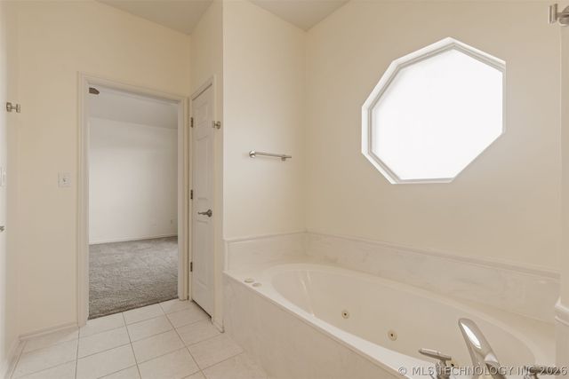 7916 N 125th East Avenue, Owasso, OK 74055