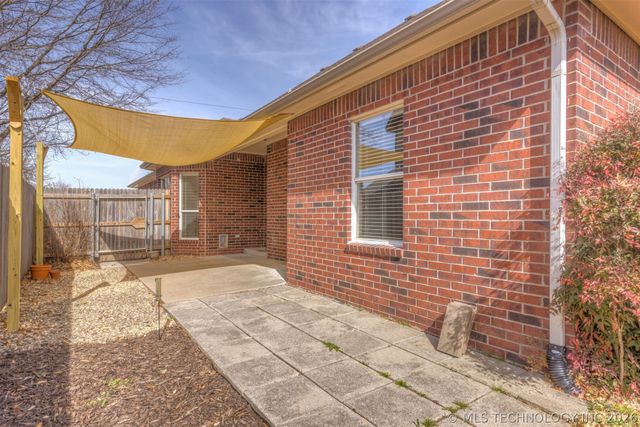 7916 N 125th East Avenue, Owasso, OK 74055