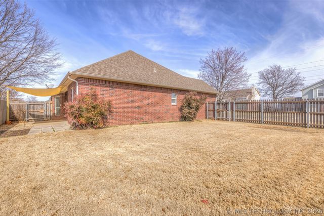 7916 N 125th East Avenue, Owasso, OK 74055