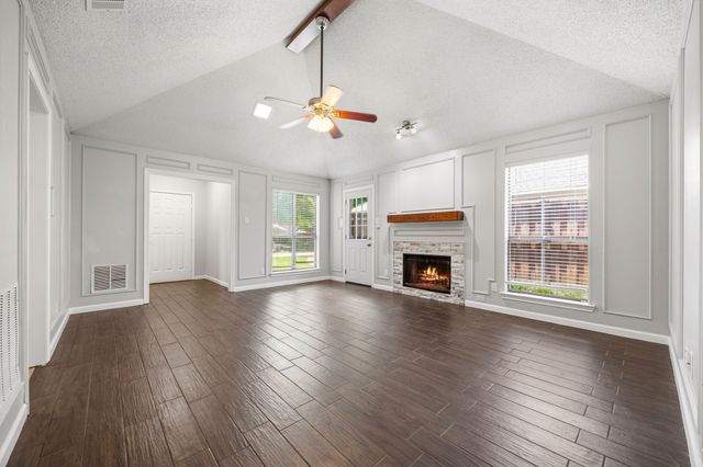 2029 Falcon Ridge Drive A, Carrollton, TX 75010
