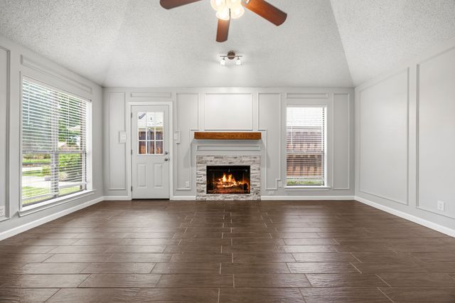 2029 Falcon Ridge Drive A, Carrollton, TX 75010