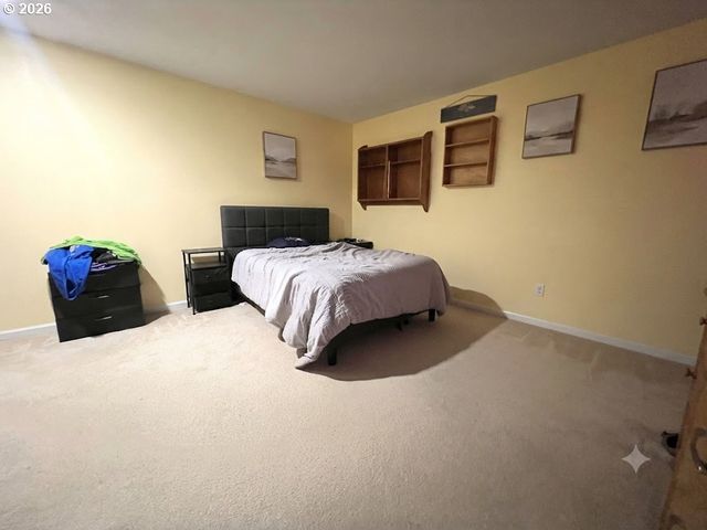 6844 Se BORWICK St, Hillsboro, OR 97123