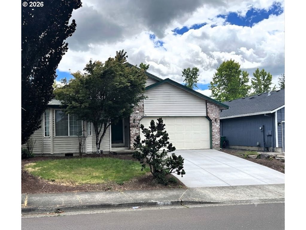 6844 Se BORWICK St, Hillsboro, OR 97123