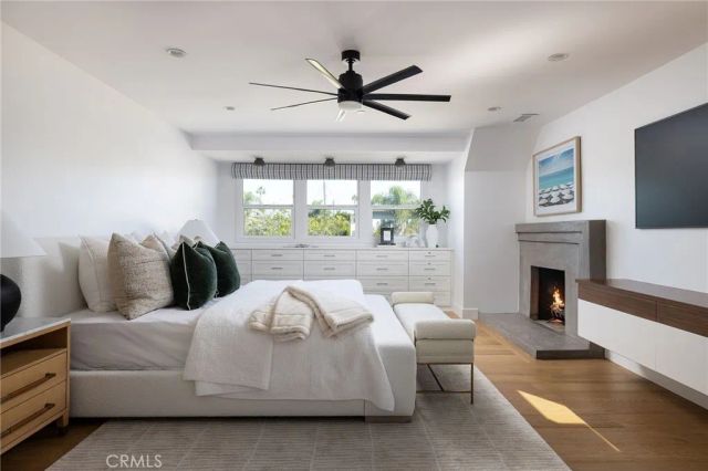 1230 Crystal Cove Way, Seal Beach, CA 90740
