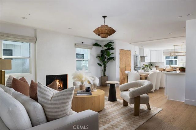 1230 Crystal Cove Way, Seal Beach, CA 90740