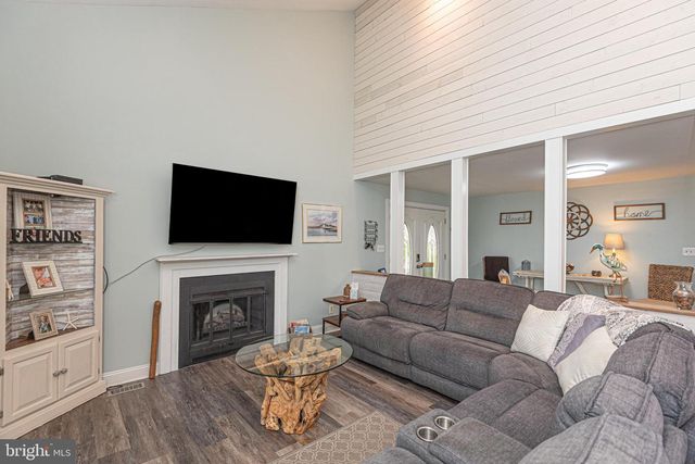 22 HARBORVIEW DR, Ocean Pines, MD 21811