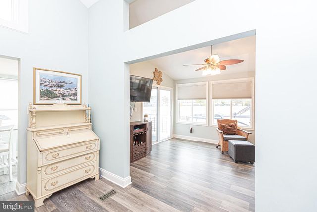 22 HARBORVIEW DR, Ocean Pines, MD 21811