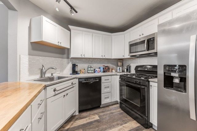 6025 N Cook St, Spokane, WA 99208