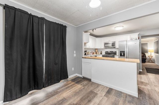 6025 N Cook St, Spokane, WA 99208