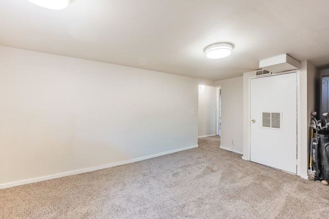 6025 N Cook St, Spokane, WA 99208