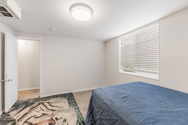 6025 N Cook St, Spokane, WA 99208