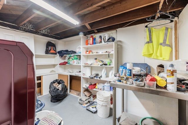 6025 N Cook St, Spokane, WA 99208