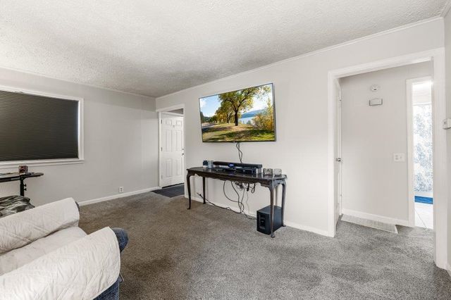 6025 N Cook St, Spokane, WA 99208