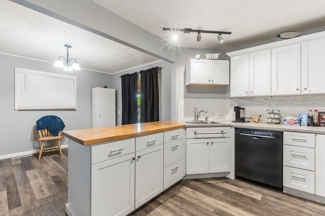 6025 N Cook St, Spokane, WA 99208