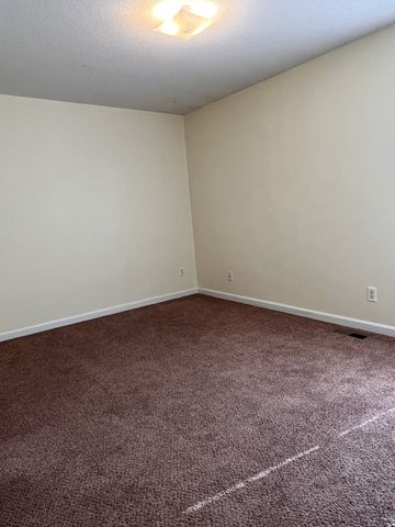 3255 Tower Dr Apt D, Clarksville, TN 37042