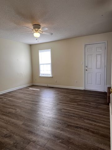 3255 Tower Dr Apt D, Clarksville, TN 37042