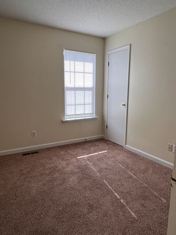 3255 Tower Dr Apt D, Clarksville, TN 37042