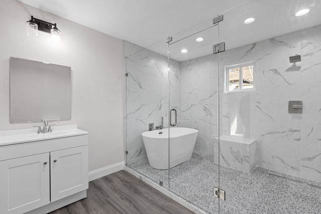 2435 Sharon Street, Dallas, TX 75211