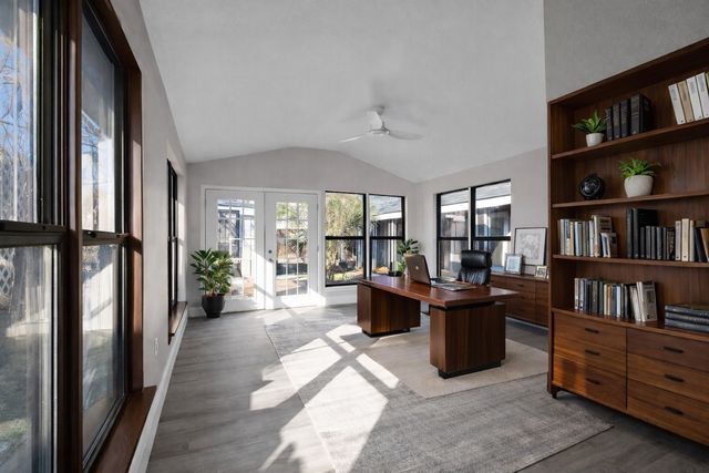 2435 Sharon Street, Dallas, TX 75211