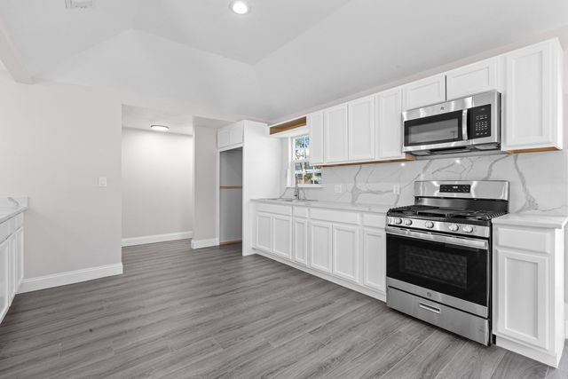 2435 Sharon Street, Dallas, TX 75211