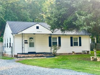 234 E Clemmonsville Road, Winston-salem, NC 27107