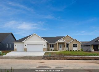 266 E SWEETWATER WAY, Appleton, WI 54913