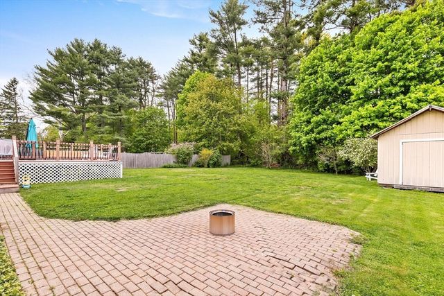 22 Ortins Rd, Hamilton, MA 01982