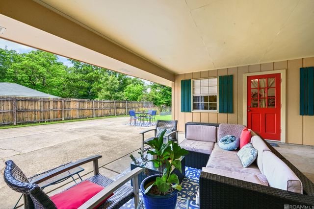 1009 Daventry Dr, Baton Rouge, LA 70808