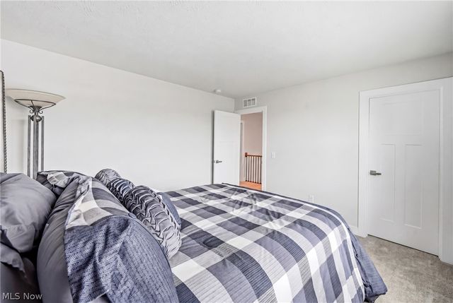 5358 Walnut Ridge Lane, Sheffield Village, OH 44054