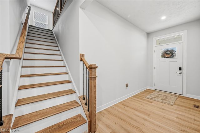 5358 Walnut Ridge Lane, Sheffield Village, OH 44054
