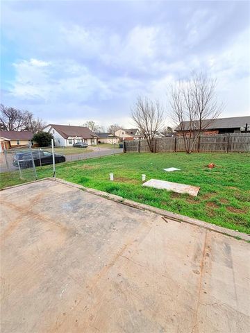 4900 Beacon Hill Road, Oklahoma City, OK 73135